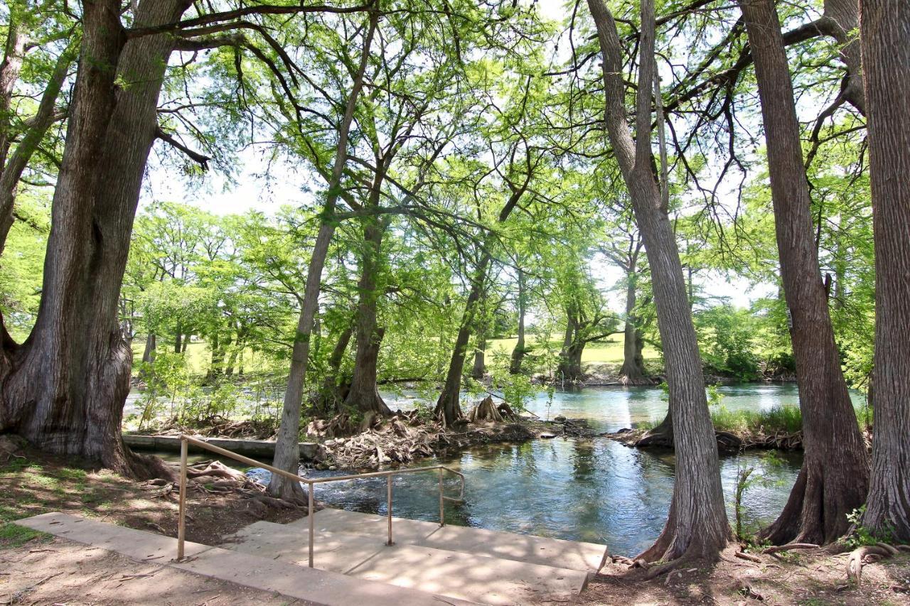 Waterwheel Retreat Lägenhet New Braunfels Exteriör bild